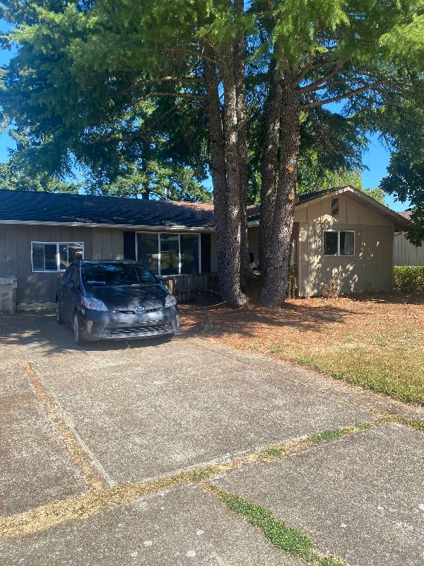 Townhouse for rent at 635 SW 55th St, Corvallis, OR 97333