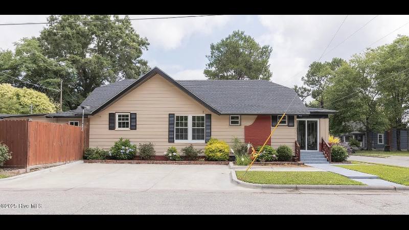 House for rent at 301 Vick St E, Wilson, NC 27893