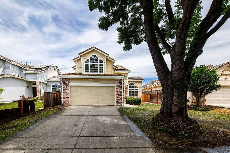 House for rent at 270 Camelot Dr, Tracy, CA 95376