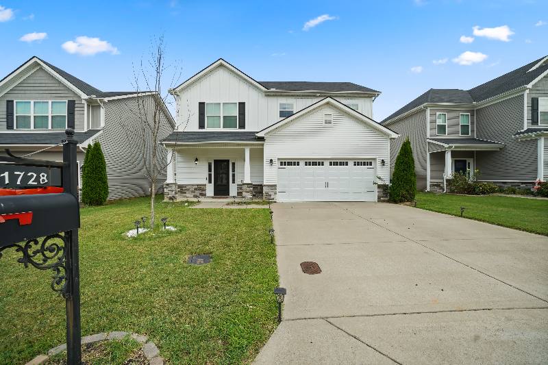 House for rent at 1728 Sunray Dr, Murfreesboro, TN 37127