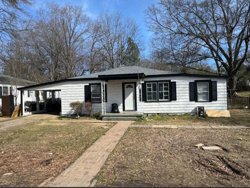 House for rent at 308 Highland Ave SW, Concord, NC 28027
