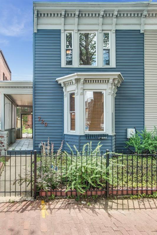 Townhouse for rent at 729 10th St NE, Washington, DC 20002