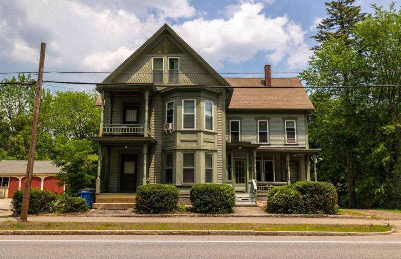 Apartment for rent at 426 N State St #1, Concord, NH 03301