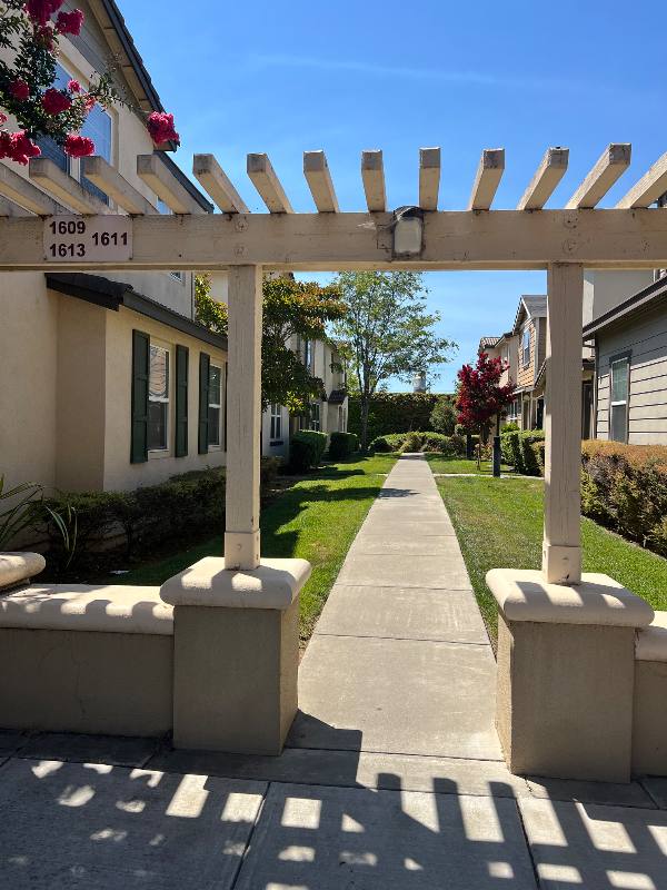 Condo for rent at 1609 Vicksburg Dr, Fairfield, CA 94533
