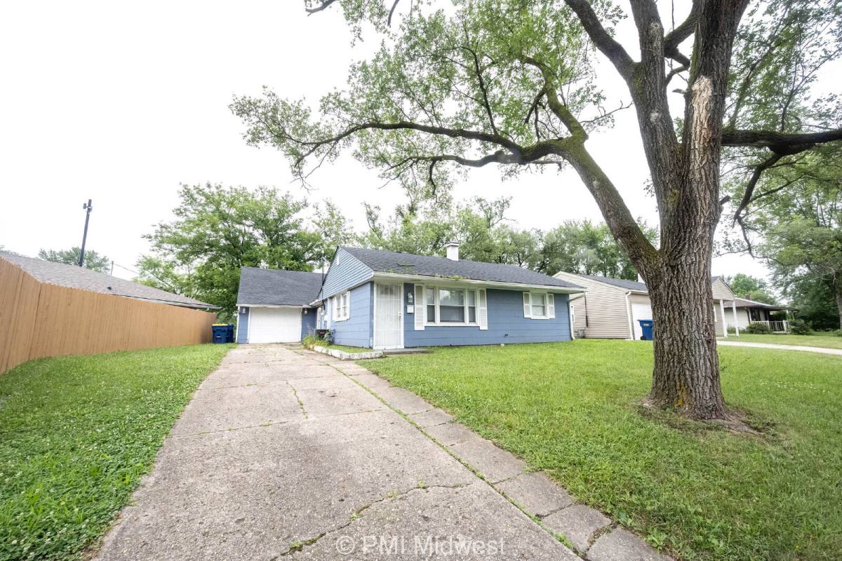 House for rent at 4923 Barlow Dr, Indianapolis, IN 46226