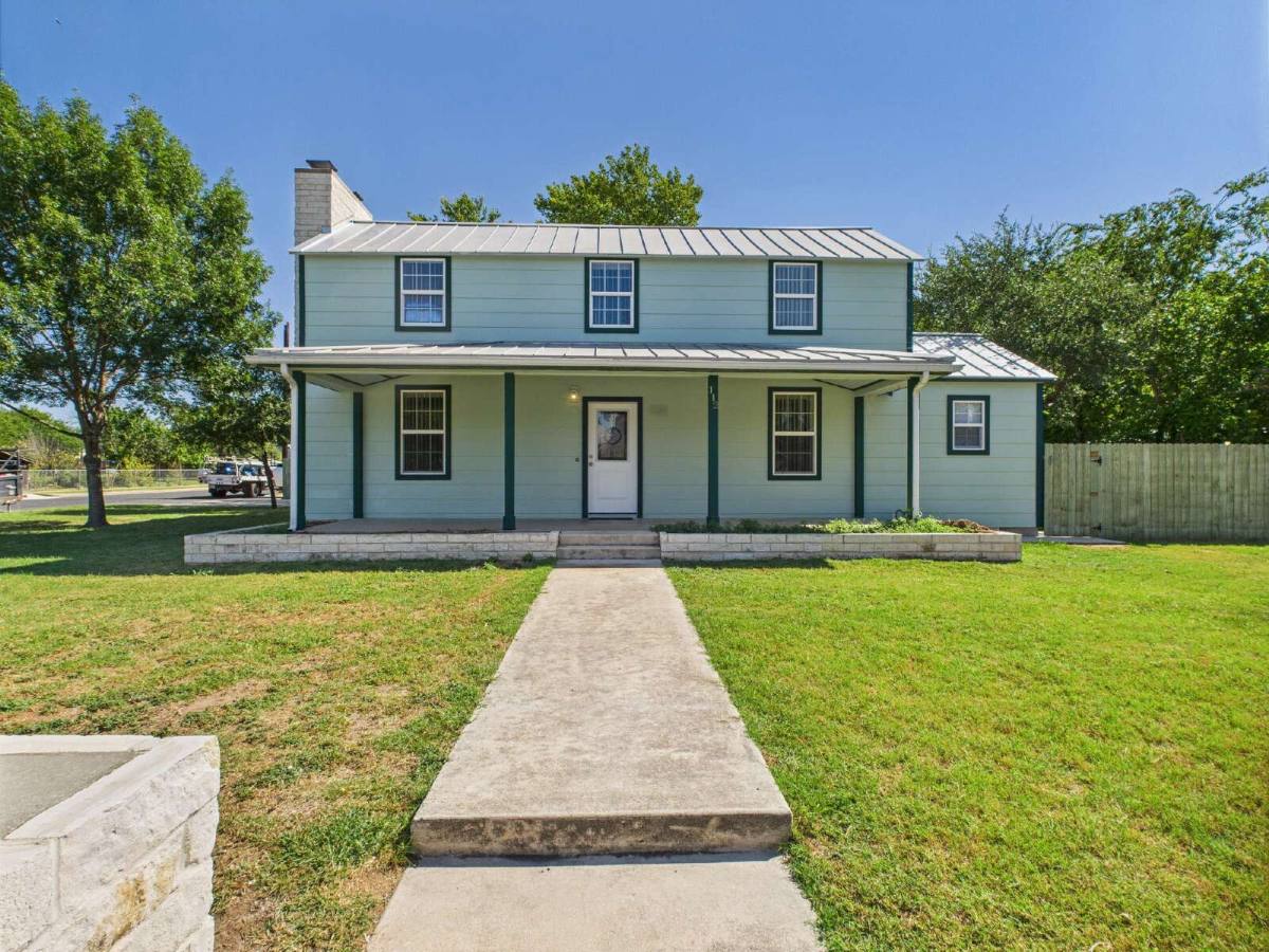 House for rent at 112 W Hackberry St, Fredericksburg, TX 78624