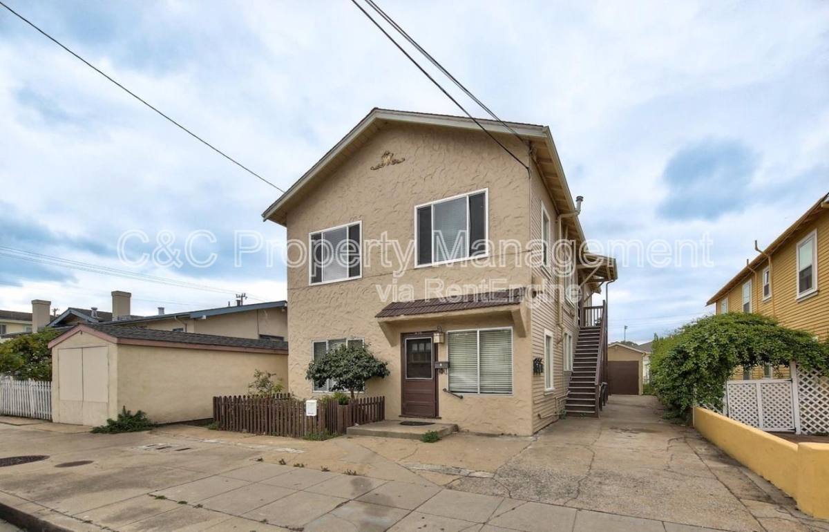 Apartment for rent at 476 Cortes St #B, Monterey, CA 93940