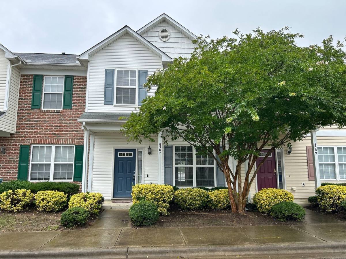 Townhouse for rent at 8307 Glenwood Springs Court, Raleigh, NC 27616