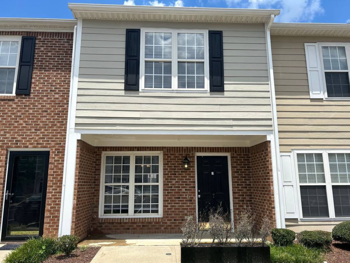 Townhouse for rent at 7 Cheltenham Dr, Clayton, NC 27520