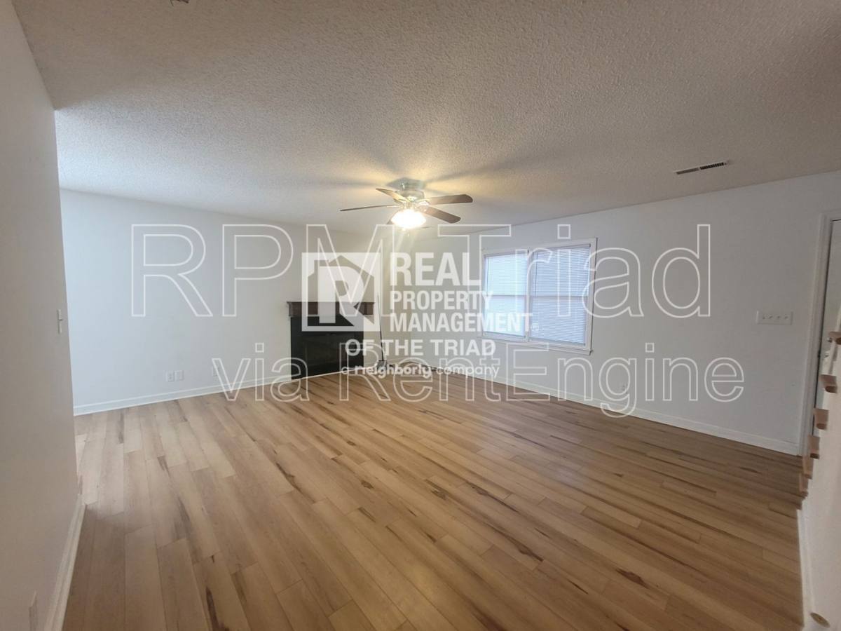 House for rent at 1349 Brookwood Dr, Winston Salem, NC 27106