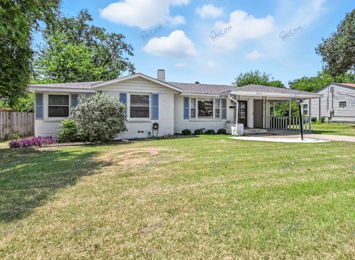 House for rent at 3216 Marys Lane, Fort Worth, TX 76116