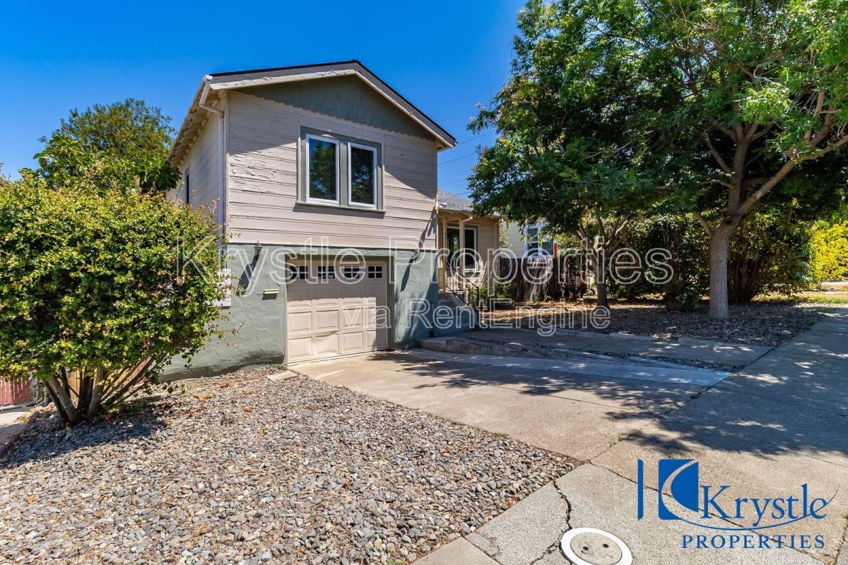 House for rent at 104 Scenic Way, Vallejo, CA 94590