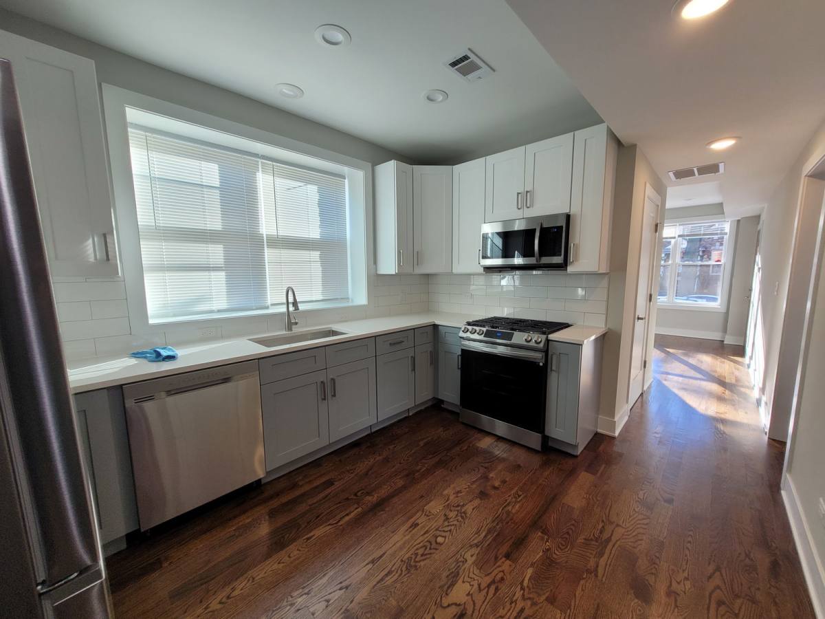Apartment for rent at 2144 W Shakespeare Ave #2F, Chicago, IL 60647