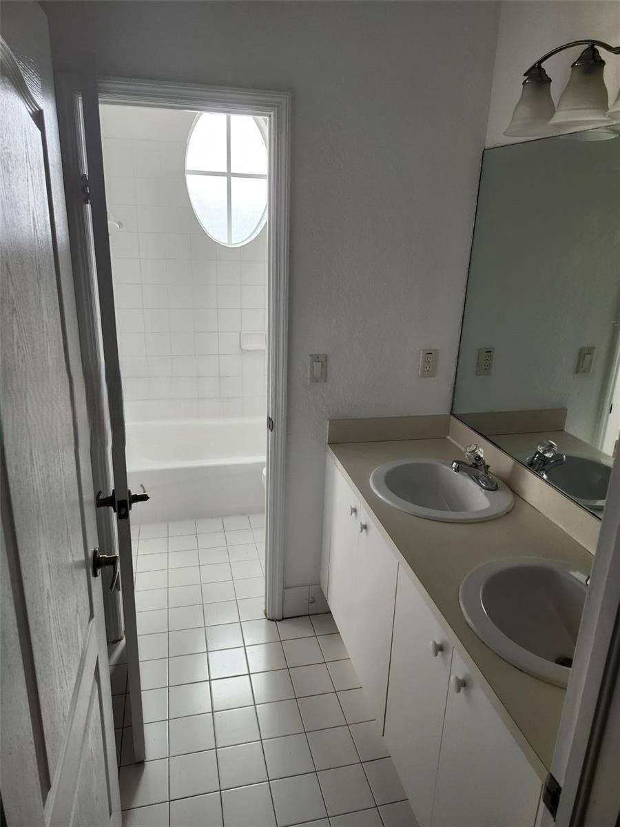 House for rent at 11035 NW 86th Terrace, Miami, FL 33178