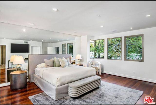 House for rent at 3685 Mandeville Canyon Rd, Los Angeles, CA 90049