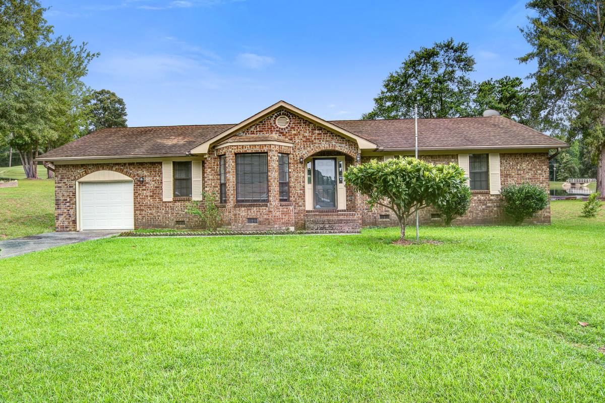 House for rent at 420 Fox Hunt Rd, Goose Creek, SC 29445