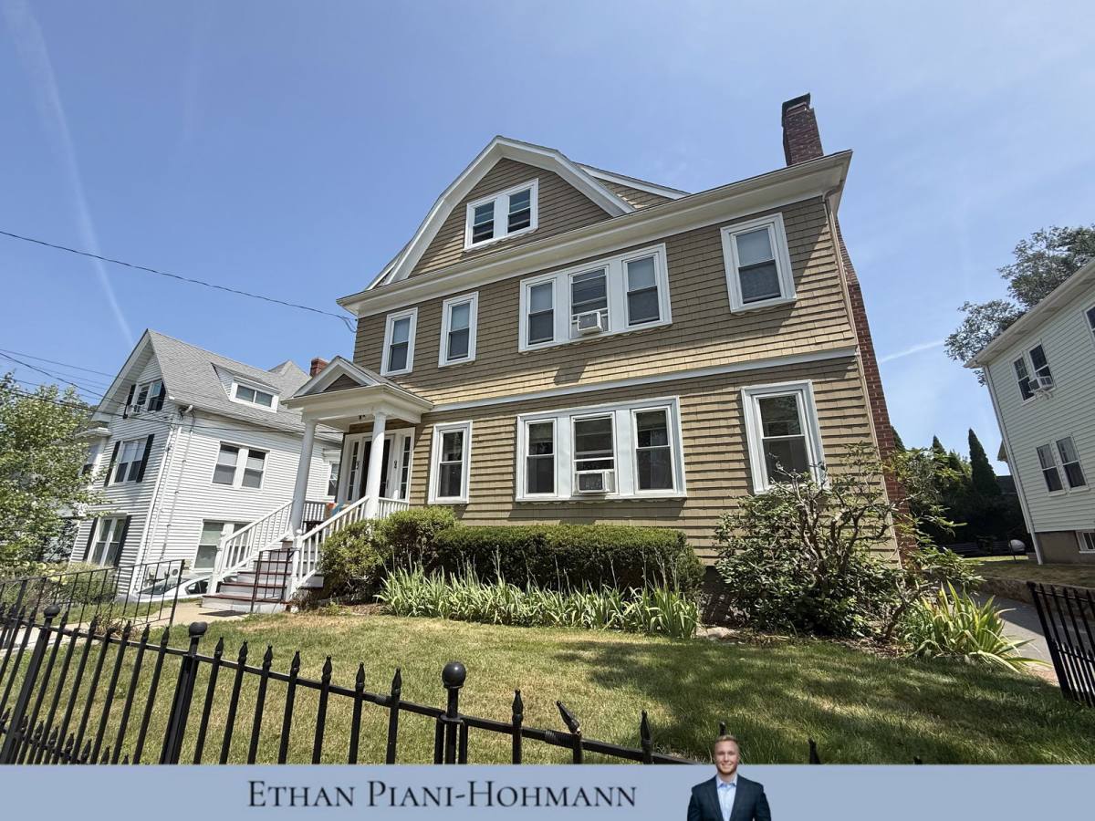 Apartment for rent at 92 Central Ave, Newtonville, MA 02460