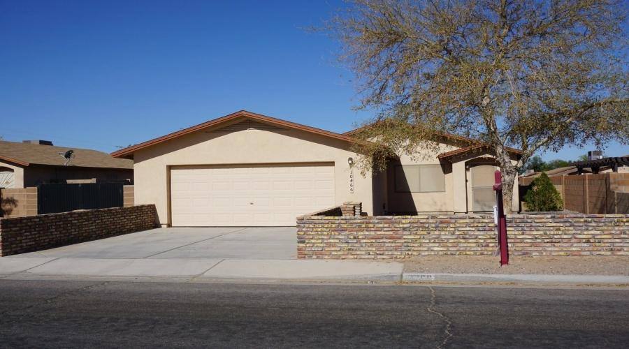 House for rent at 10466 S 10 1 2 E, Yuma, AZ 85365