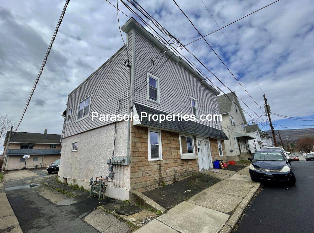 Apartment for rent at 544 Hickory St #4, Old Forge, PA 18518