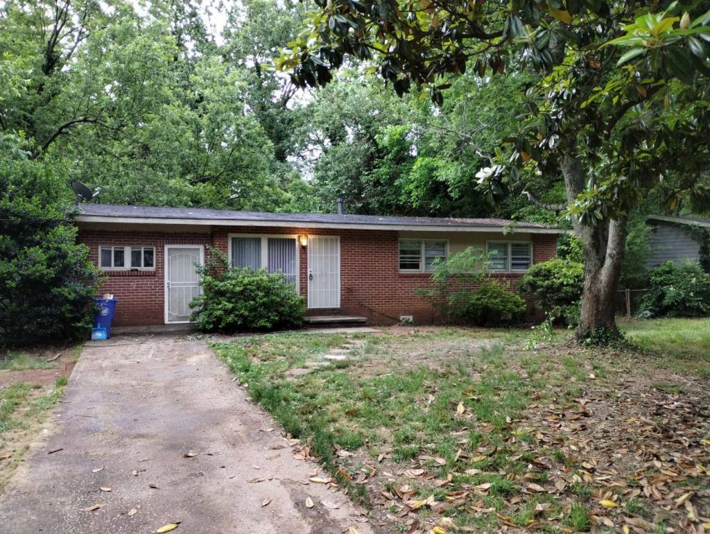 House for rent at 1376 W Austin Rd, Decatur, GA 30032