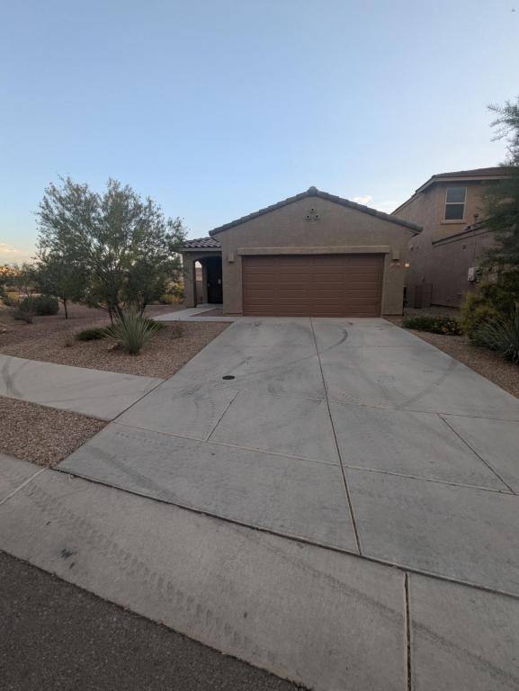 House for rent at 10598 S Avenida Lago De Plata, Vail, AZ 85641