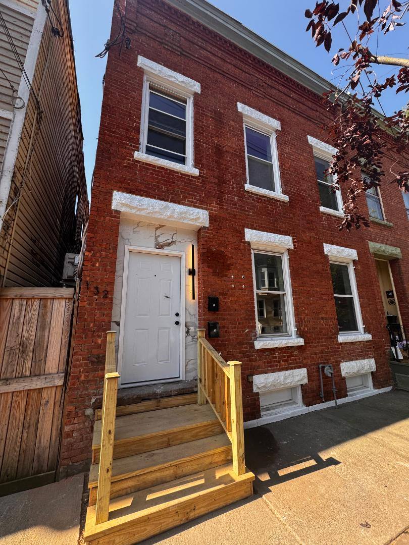 Apartment for rent at 132 4th Ave, Albany, NY 12202