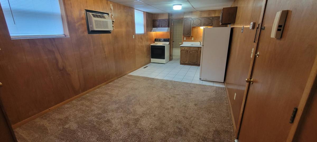 Apartment for rent at 1011 Lincoln St #4, Vermillion, SD 57069
