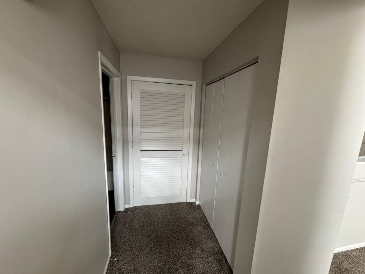 Apartment for rent at 1012 S 24th St #212, Omaha, NE 68108