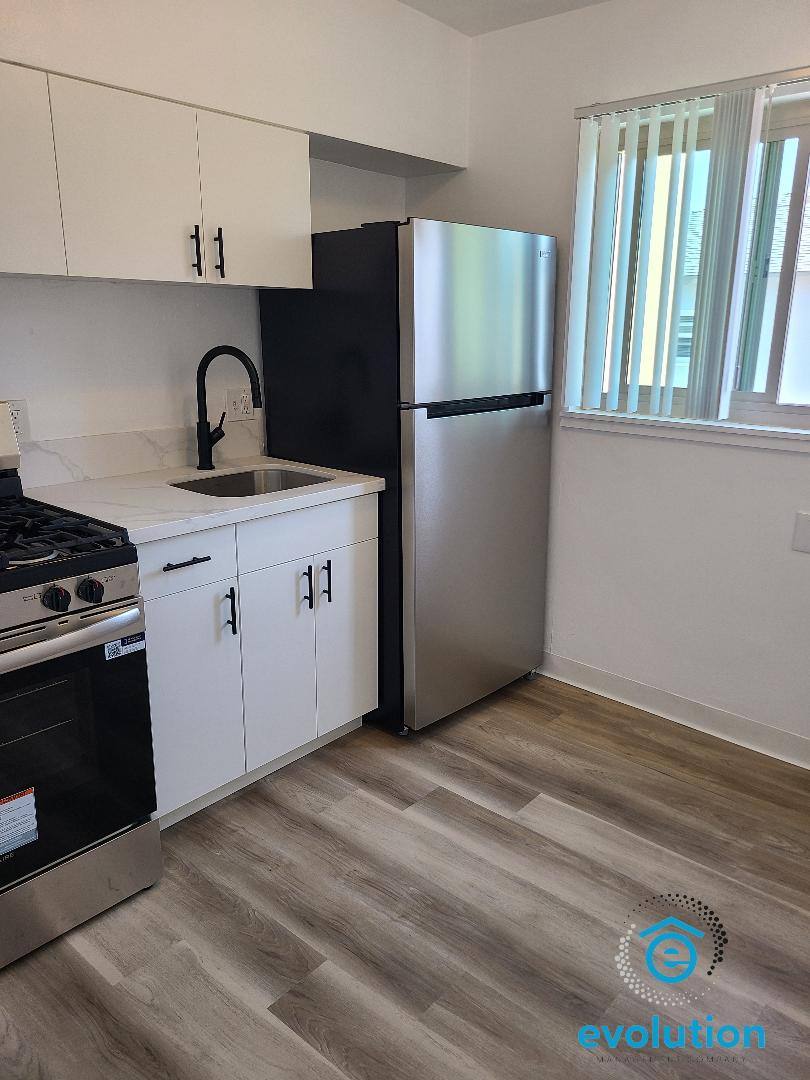 Apartment for rent at 633 Missouri St 18, San Diego, CA 92109