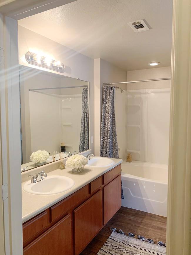 Apartment for rent at 9313 Merritt Rd #79, Rowlett, TX 75089