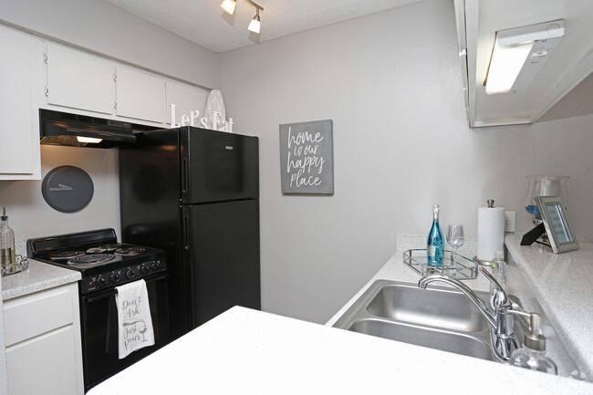 Apartment for rent at 13342 Midway Rd #79, Dallas, TX 75244