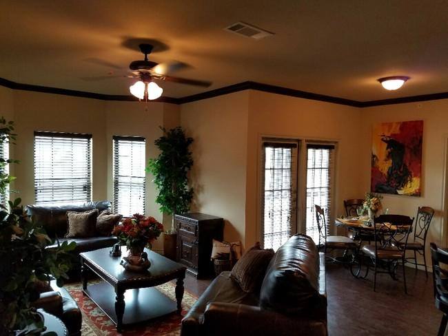 Apartment for rent at 200 W John Carpenter Freeway 79, Irving, TX 75039