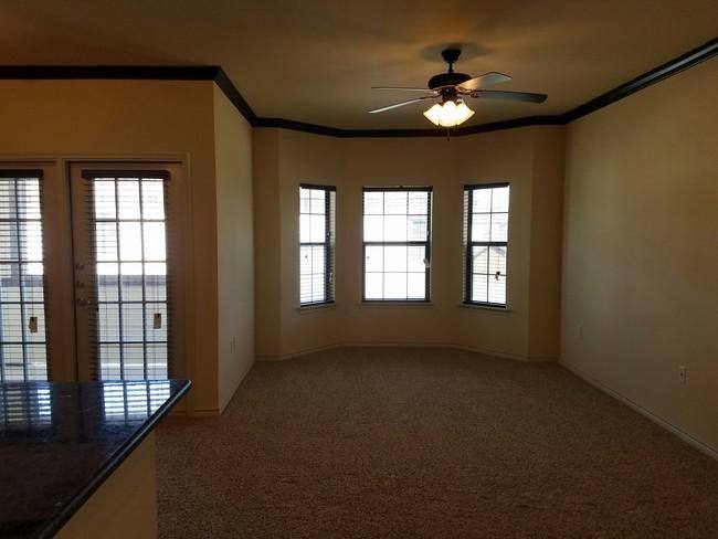 Apartment for rent at 200 W John Carpenter Freeway 79, Irving, TX 75039