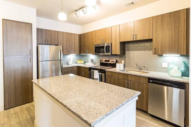 Apartment for rent at 2627 Main St #79, Houston, TX 77002