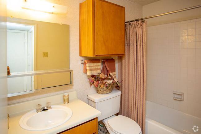 Apartment for rent at 2555 Turtle Creek Blvd #79, Dallas, TX 75219