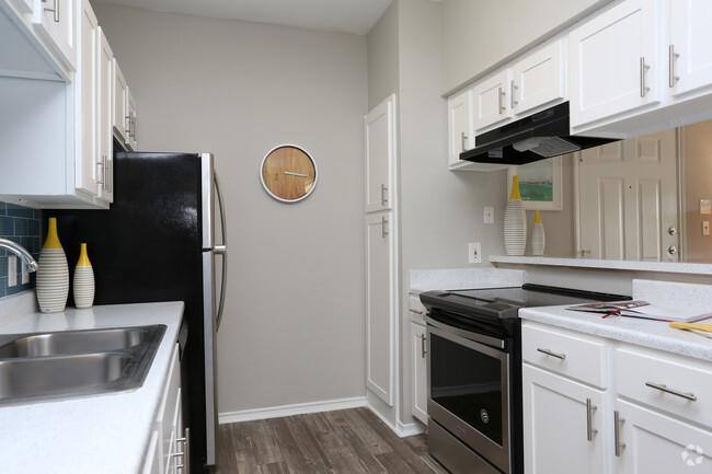 Apartment for rent at 325 N Saint Paul St #79, Dallas, TX 75201