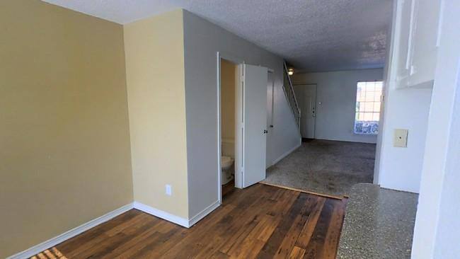 Townhouse for rent at 520 W 8th St #79, Dallas, TX 75208