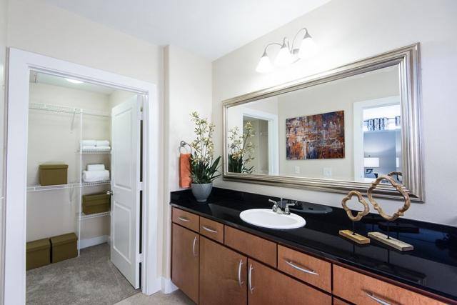 Apartment for rent at 4931 Live Oak St #53, Dallas, TX 75206