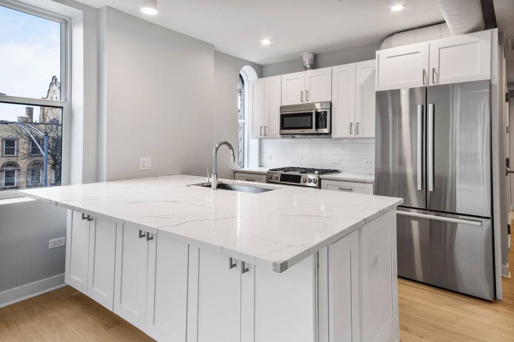 Apartment for rent at 4637 N Ashland #301, Chicago, IL 60640