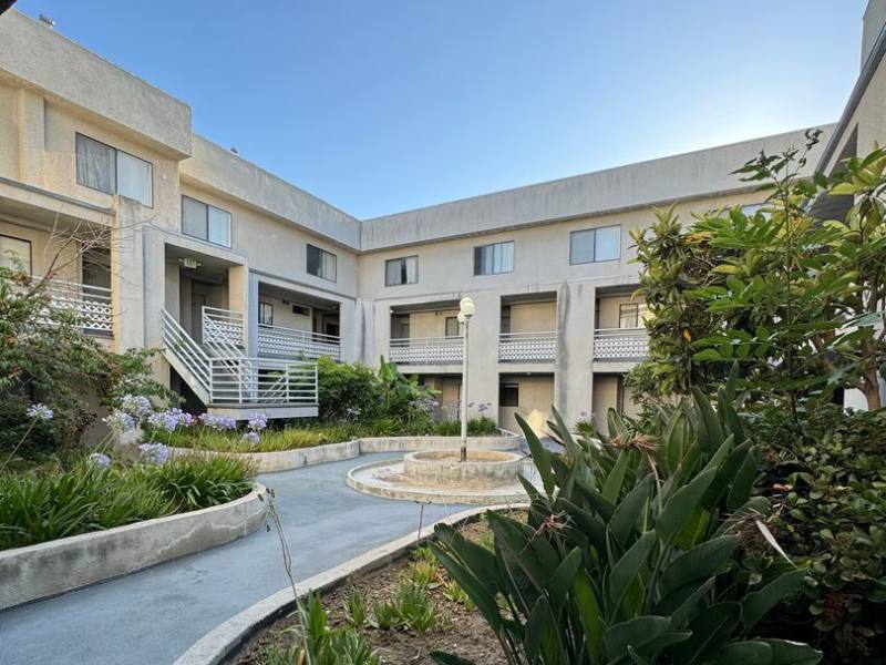 Apartment for rent at 550 W Stocker St #109, Glendale, CA 91202