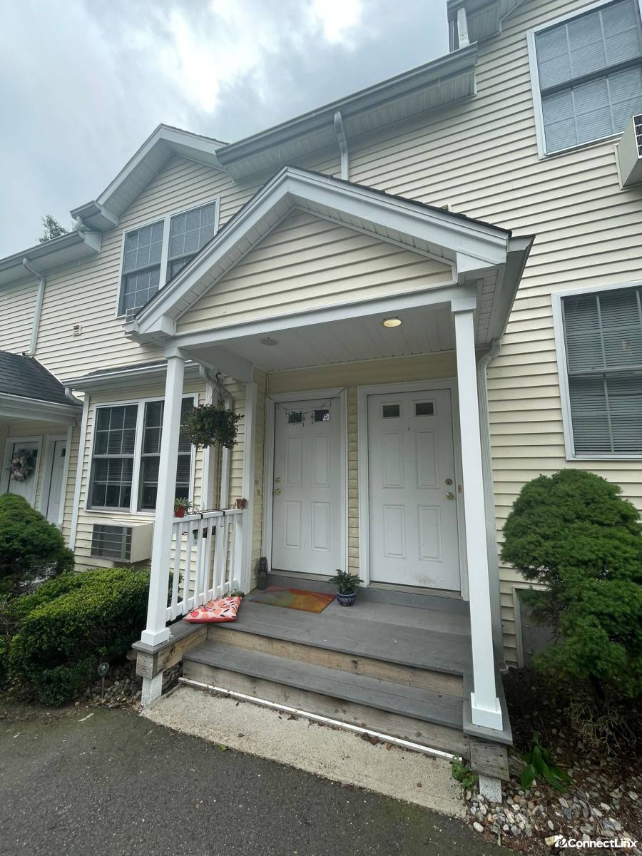 Apartment for rent at 416 Main St, Wallingford, CT 06492