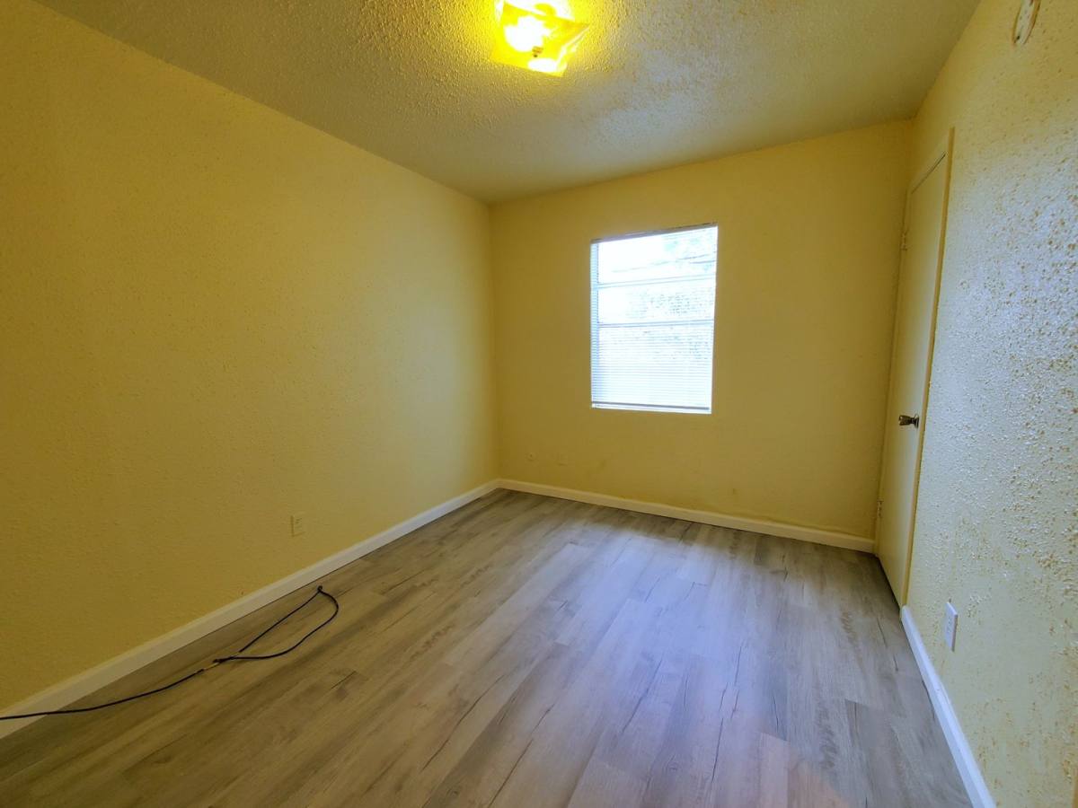 Apartment for rent at 4370 Ave A, Beaumont, TX 77705