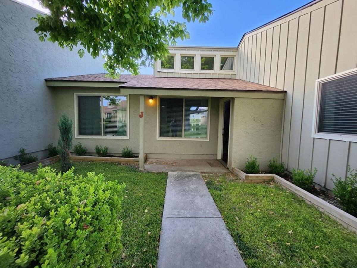Condo for rent at 1901 Leslie Dr, Kerrville, TX 78028
