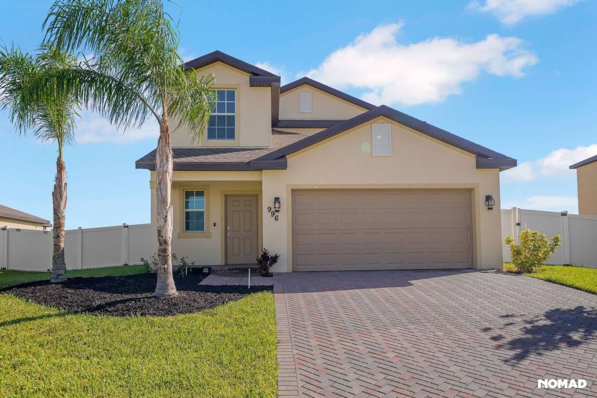 House for rent at 996 Bent Creek Dr, Fort Pierce, FL 34947