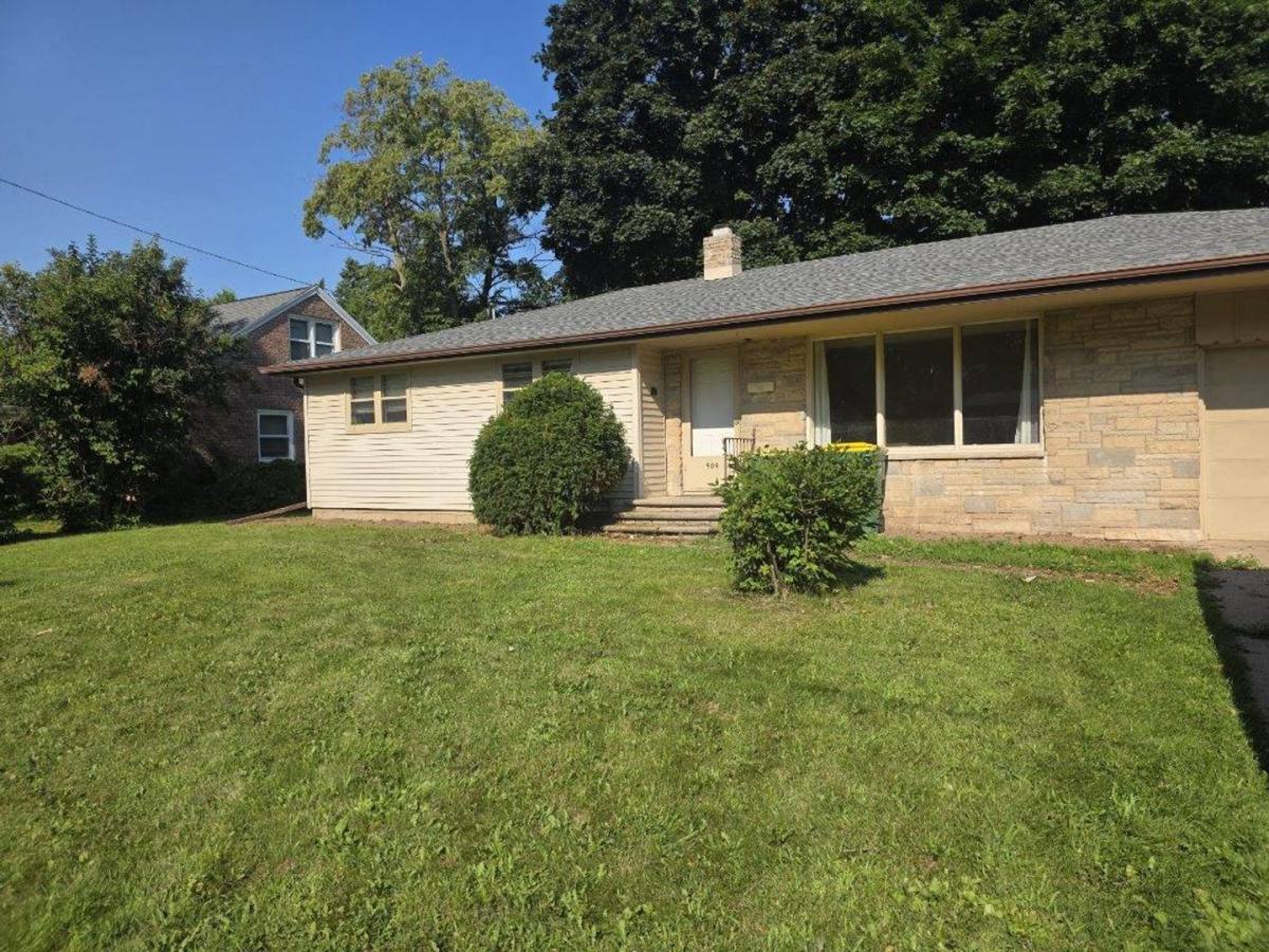 House for rent at 509 N Fisk St, Green Bay, WI 54303