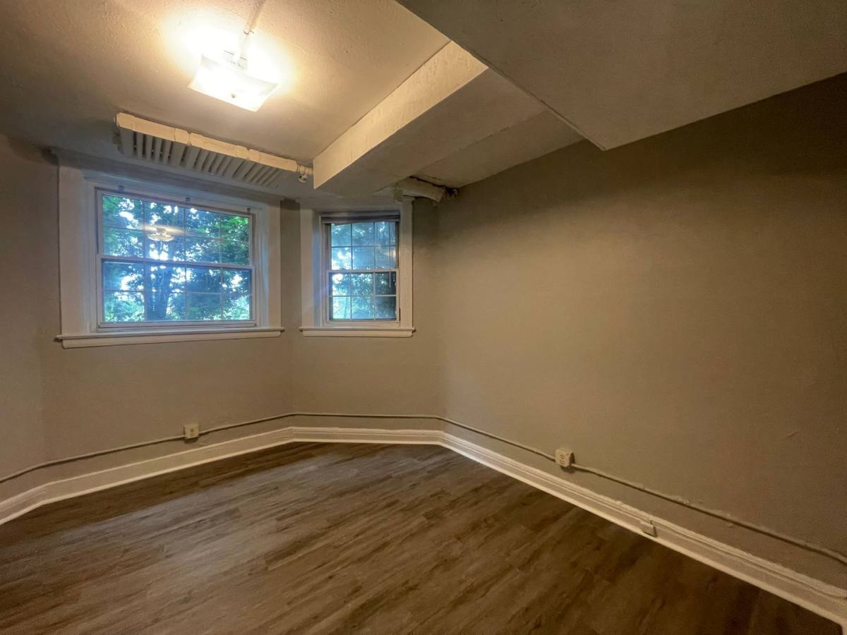 Apartment for rent at 287 E Edsel Ford Freeway, Detroit, MI 48202