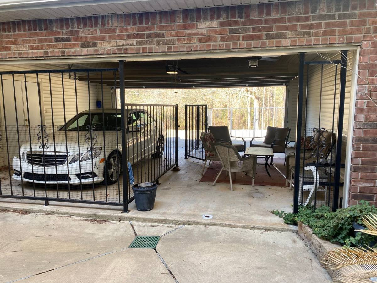 House for rent at 333 B Edgewood Dr, Pineville, LA 71360