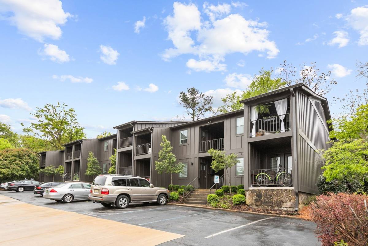 Apartment for rent at 3021 Clairmont Ave S, Birmingham, AL 35205