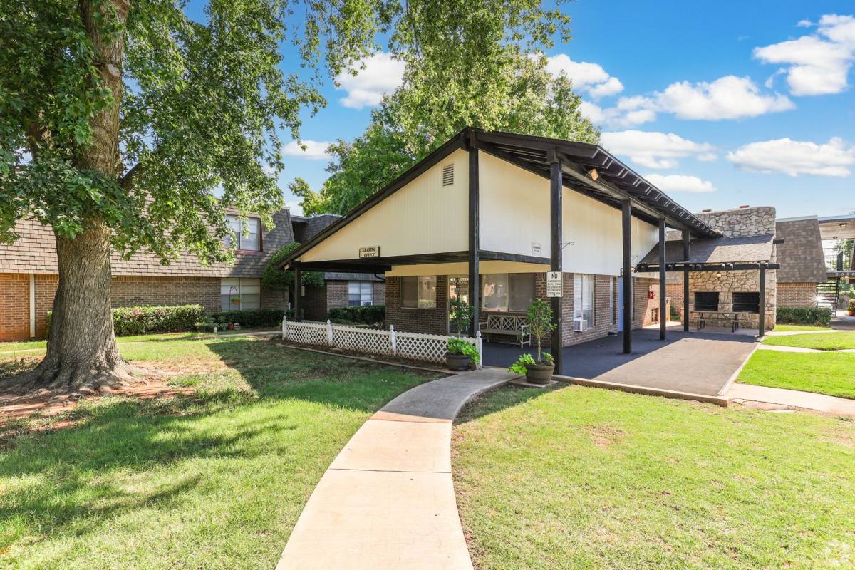 Apartment for rent at 8032 N Reno Ave, Oklahoma City, OK 73110