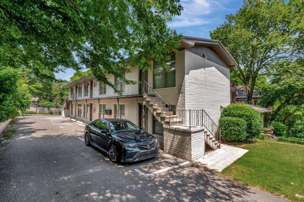 Apartment for rent at 1632 13 St S, Birmingham, AL 35205